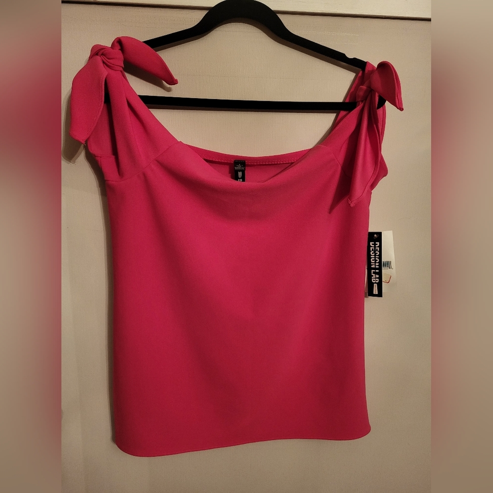 Design Lab Lord & Taylor Vibrant Pink Top